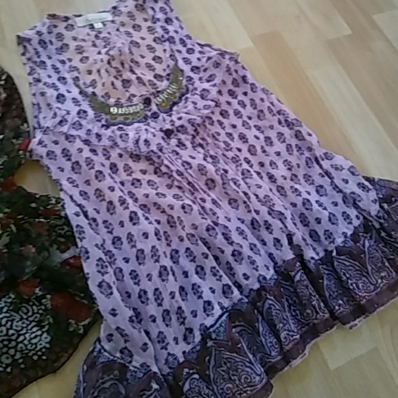 Top - Picture 3 of 4